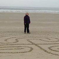 Suzanne Roberts Photo 21