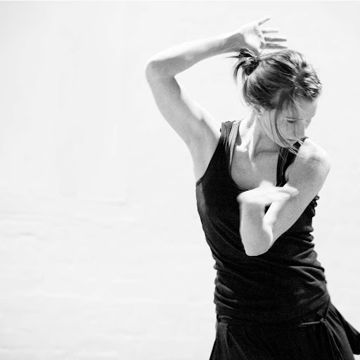 Anna Pearce Photo 8