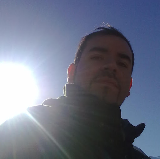 Marco Valdivia Photo 16