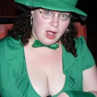 Ruth Harper Photo 37