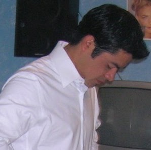 Alejandro Silva Photo 34