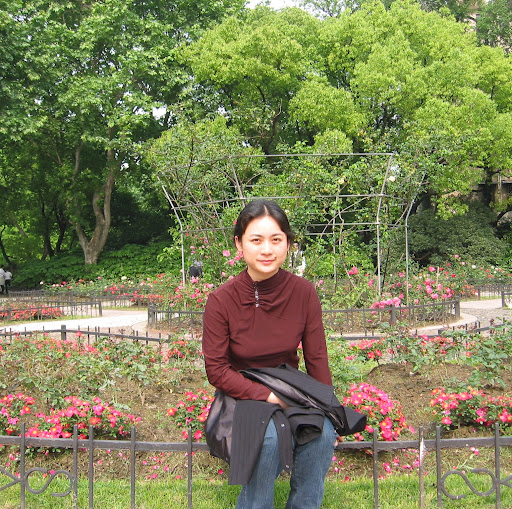 Lynn Ye Photo 12
