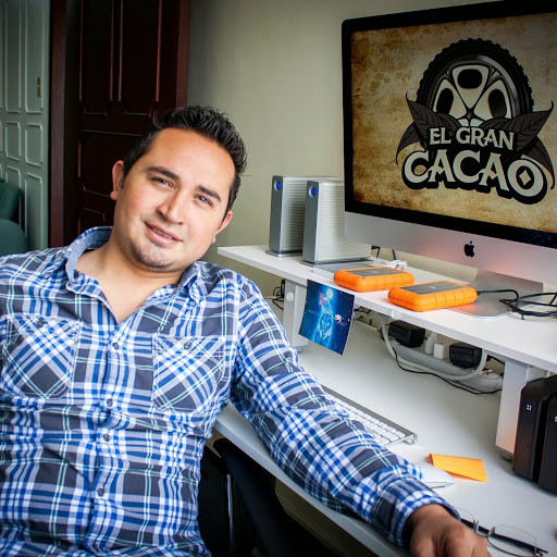 Carlos Bedoya Photo 11