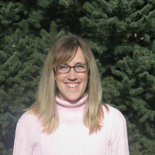 Julianne Rowe Photo 1
