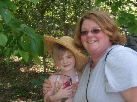 Elizabeth Wagner Photo 30