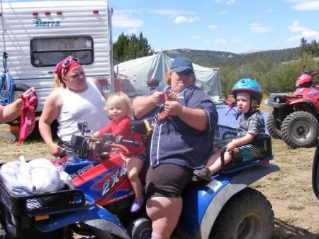 Tracie Tucker Photo 1