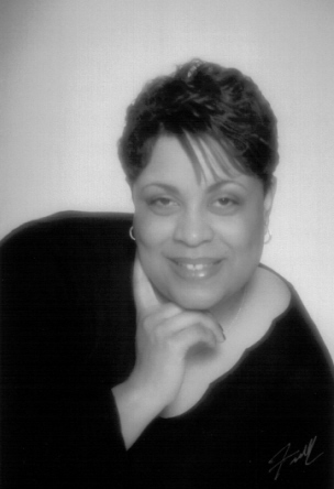 Denise Richardson Photo 35