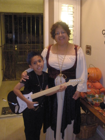 Elizabeth Sanchez Photo 31