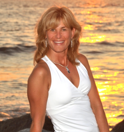 Ruth Holmes Photo 18
