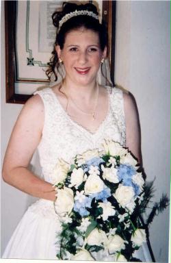 Rebecca Groves Photo 23