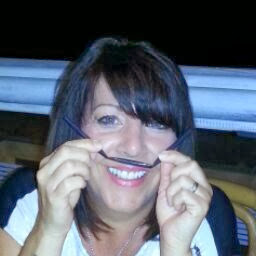 Michelle Rhodes Photo 5