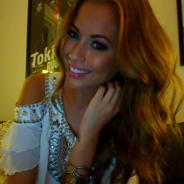 Julia Monroe Photo 21