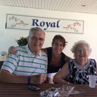 Christine Malloy Photo 28