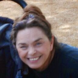 Kim Robbins Photo 11