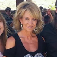 Stephanie Hoffman Photo 7
