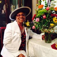 Regina Robins Photo 18