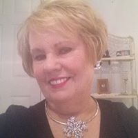 Sandy Compton Photo 14