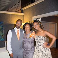 Gloria Parker Photo 21
