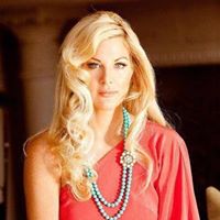 Adrienne Wells Photo 37