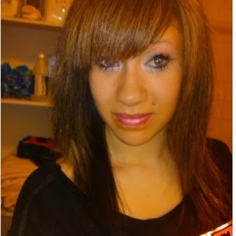 Amber Gibbs Photo 25