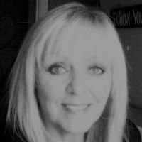 Julie Probst Photo 9