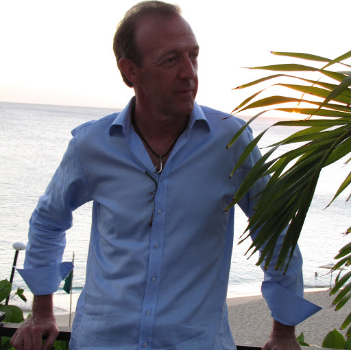 Donald Small Photo 16