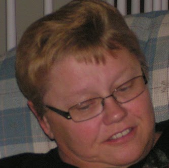 Anne Hendrickson Photo 28