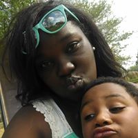 Robyn Farris Photo 9