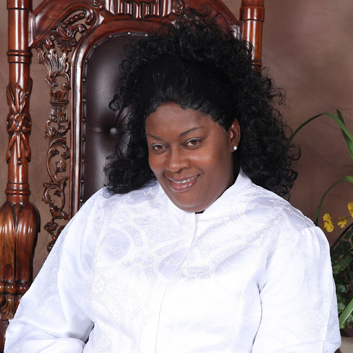 Karen Golden Photo 3