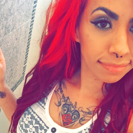 Julie Guillen Photo 7