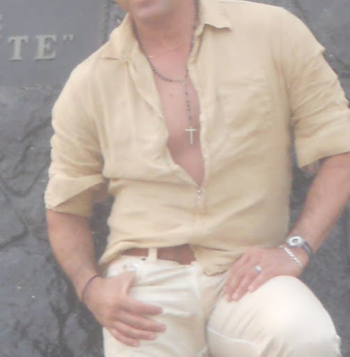 John Hinton Photo 22