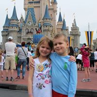 Julia Stout Photo 19