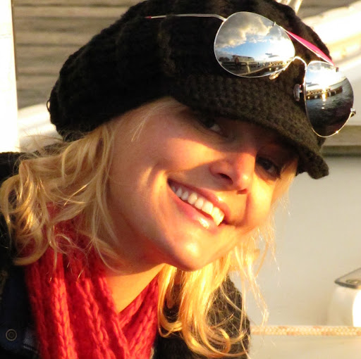 Melanie Williams Photo 25