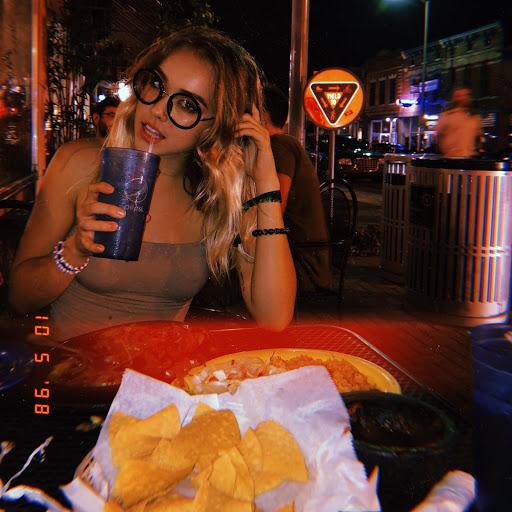 Nicole Meyer Photo 9