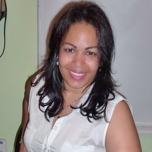 Maria Taveras Photo 35