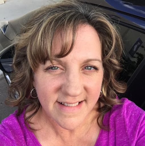 Elizabeth Layton Photo 20