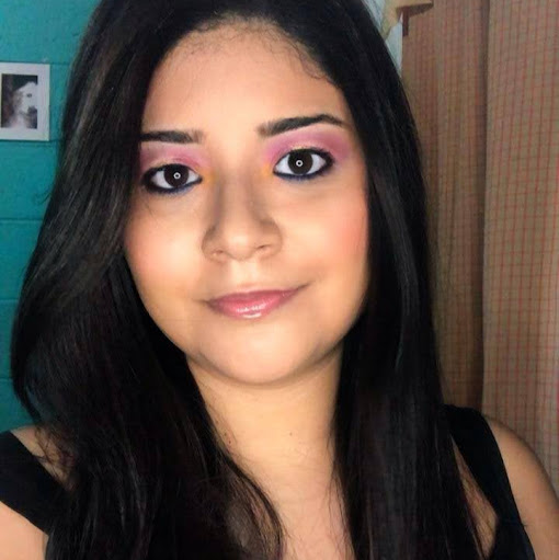 Martha Velasco Photo 32