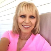 Renee Swift Photo 20