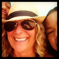 Laura Mccann Photo 17