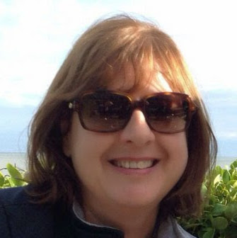 Sue Summers Photo 40