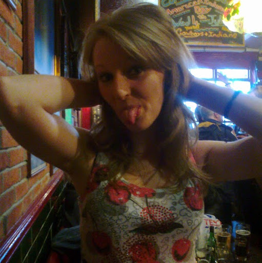 Jennifer Woodward Photo 25