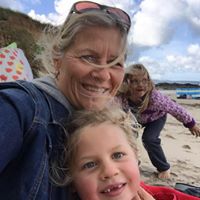 Sara Hunter Photo 18