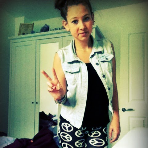 Toni Lawrence Photo 37