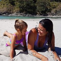 Natalie Nichols Photo 37