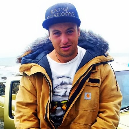 Jasper Forbes Photo 6