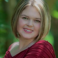 Sarah Garrett Photo 12