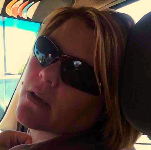 Michelle Thornton Photo 16