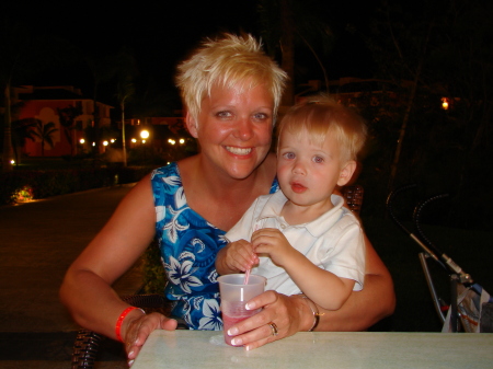 Shelley Martin Photo 39
