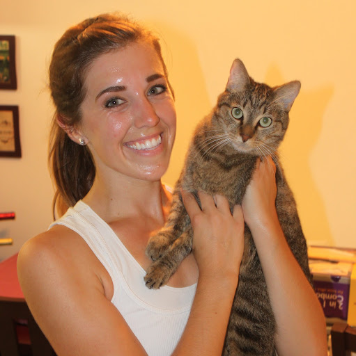 Julie Heinrich Photo 26