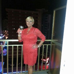 Carol Dutton Photo 10